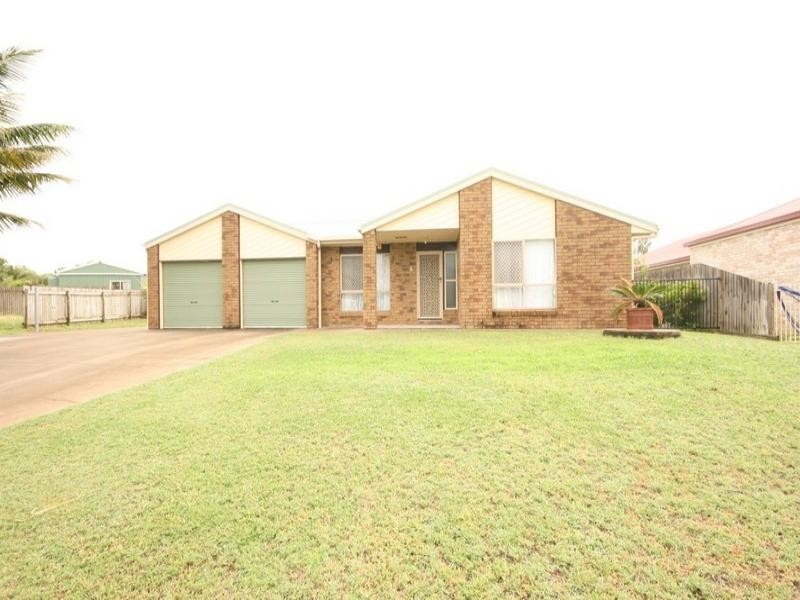 8 Castaway Court, Hay Point QLD 4740