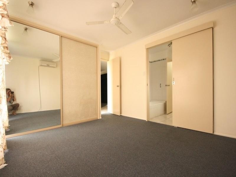 8 Castaway Court, Hay Point QLD 4740