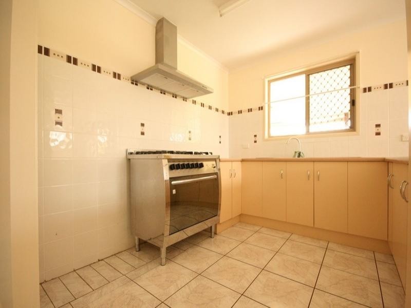 8 Castaway Court, Hay Point QLD 4740