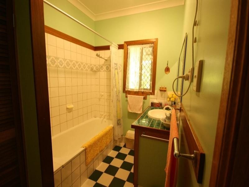 611 Miran Khan Drive, Sarina QLD 4737