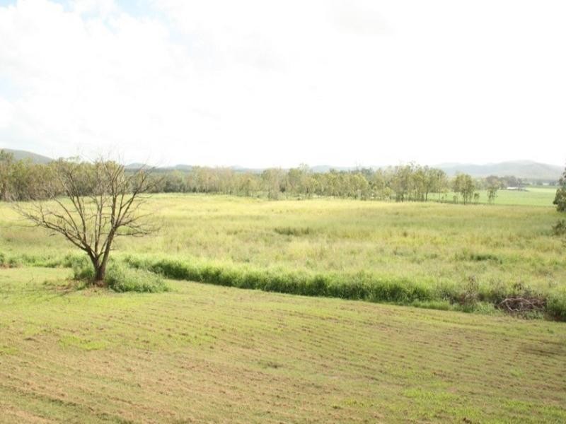 3713 Bruce Highway, Kuttabul QLD 4741