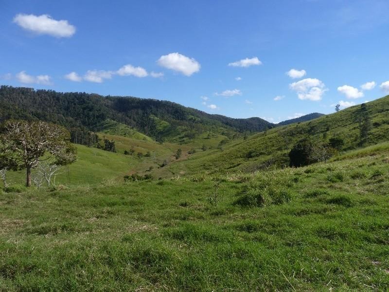 235 Mohrs Road, Mackay QLD 4740