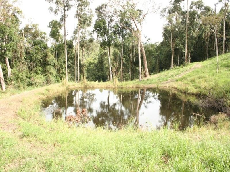 235 Mohrs Road, Mackay QLD 4740