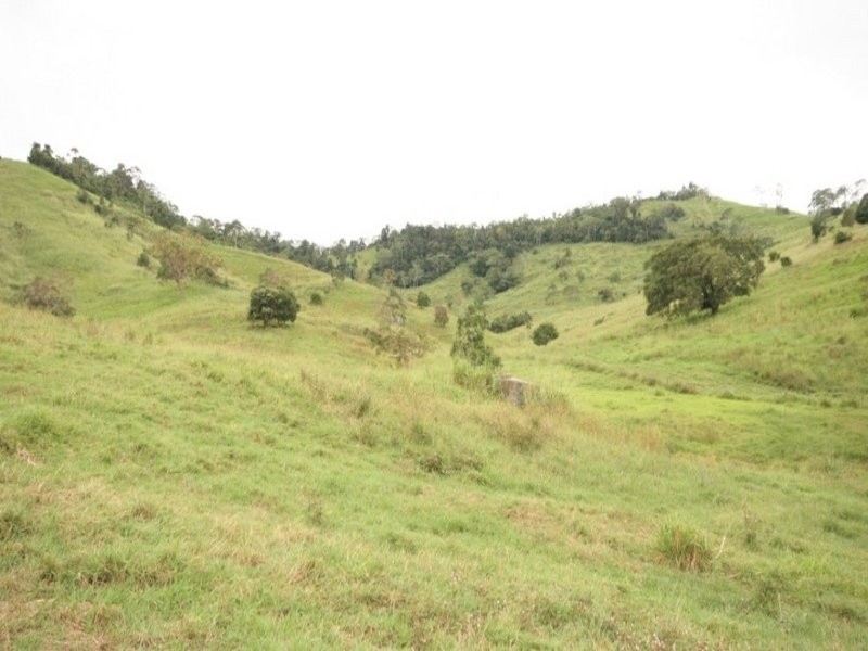 235 Mohrs Road, Sarina Range QLD 4737