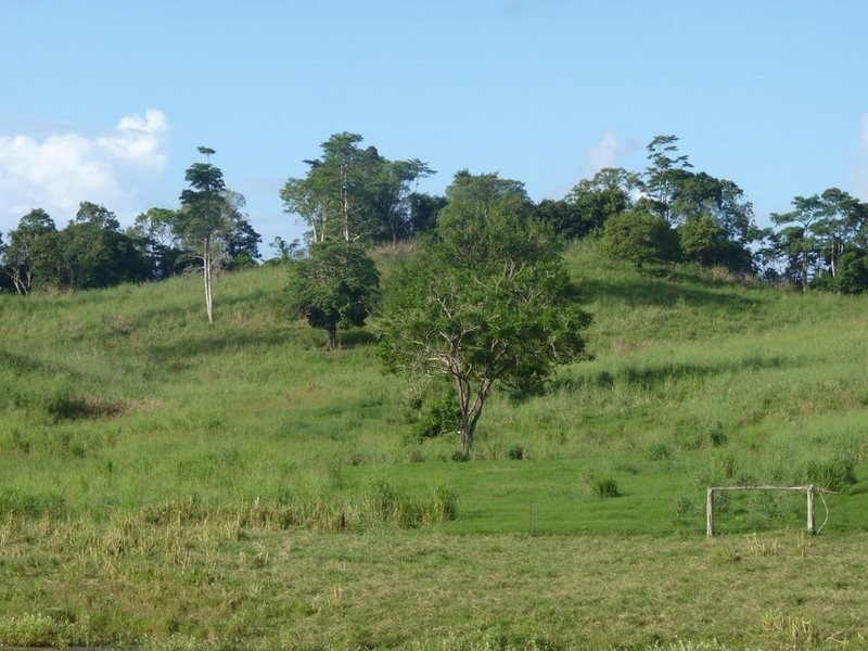 235 Mohrs Road, Sarina Range QLD 4737