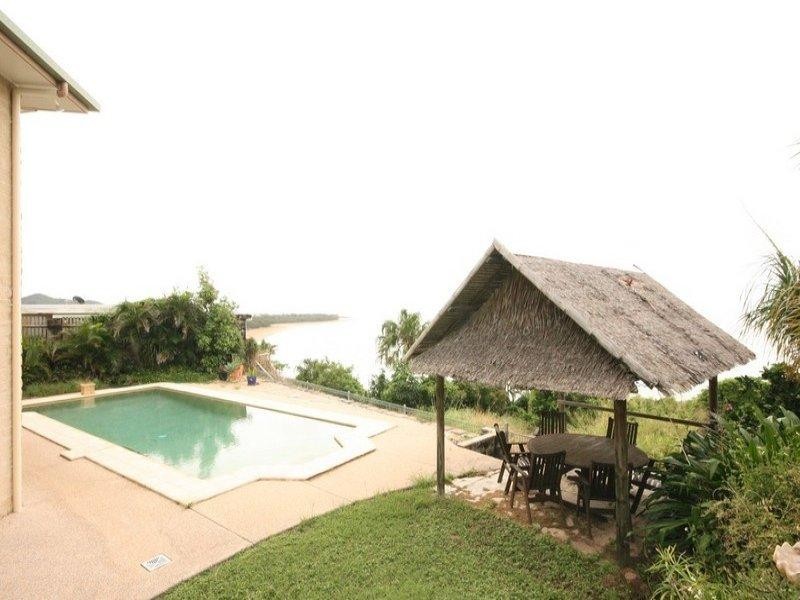 14 Captain Blackwood Drive, Sarina QLD 4737