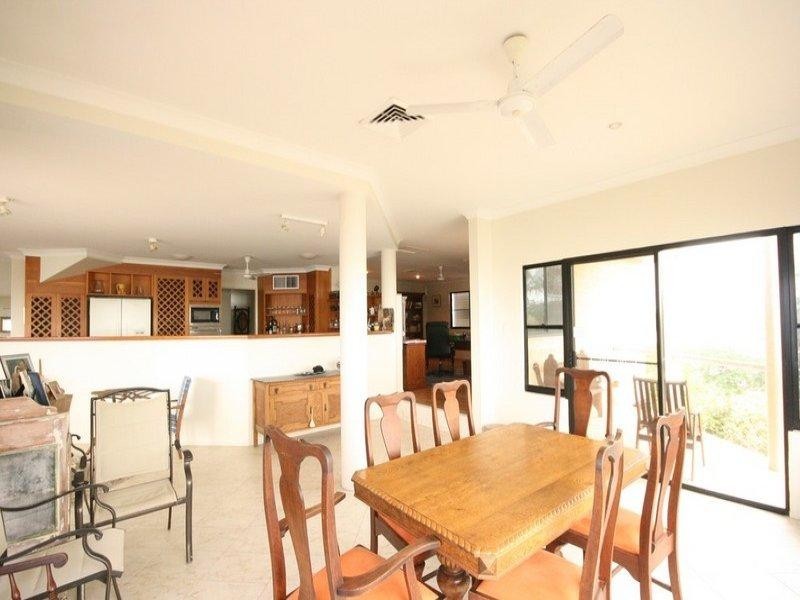 14 Captain Blackwood Drive, Sarina QLD 4737