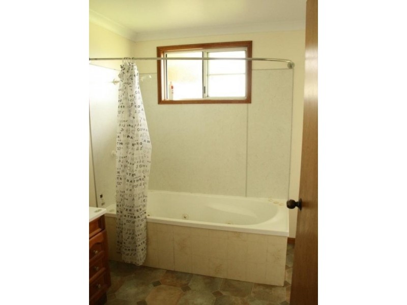 3713 Bruce Highway, Kuttabul QLD 4741