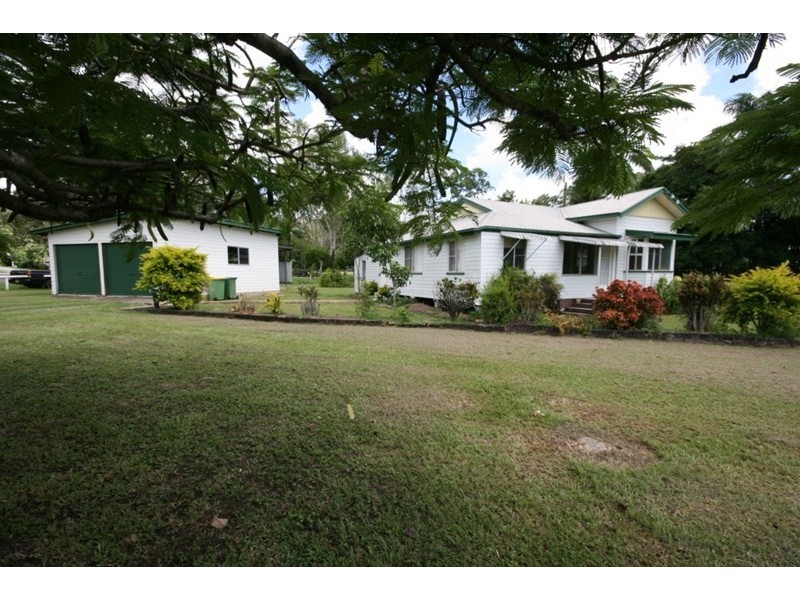 64 Range Road, Sarina QLD 4737