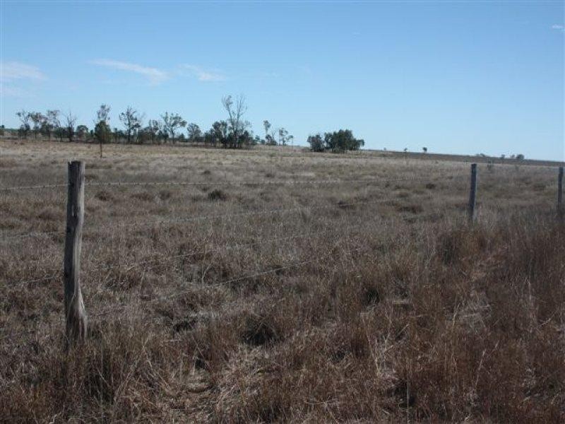 90 Montrose Road, Capella QLD 4723