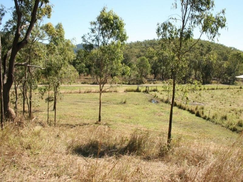 61 Petersen Road, Sarina QLD 4737