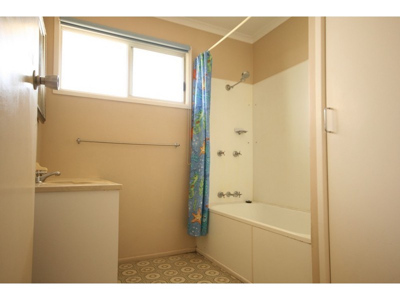 83 Rasmussen Avenue, Hay Point QLD 4740