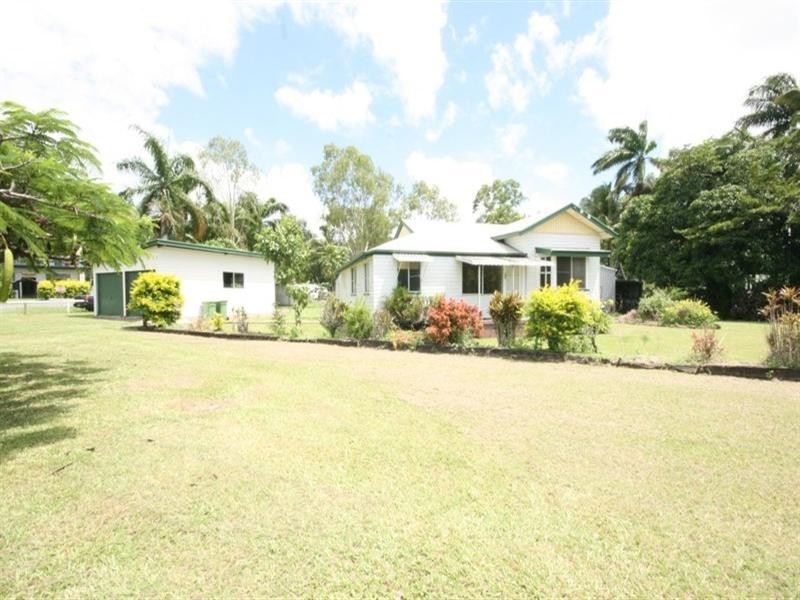 64 Range Road, Sarina QLD 4737
