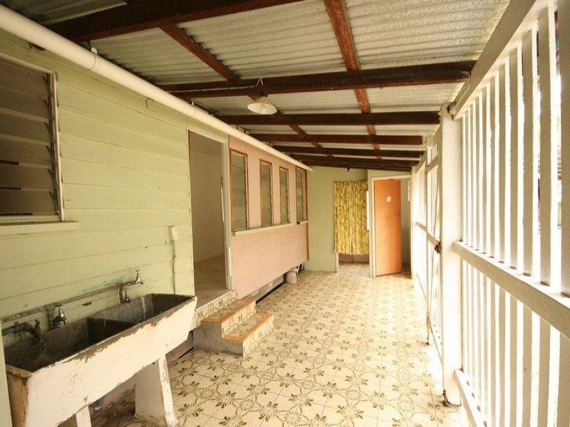 64 Range Road, Sarina QLD 4737