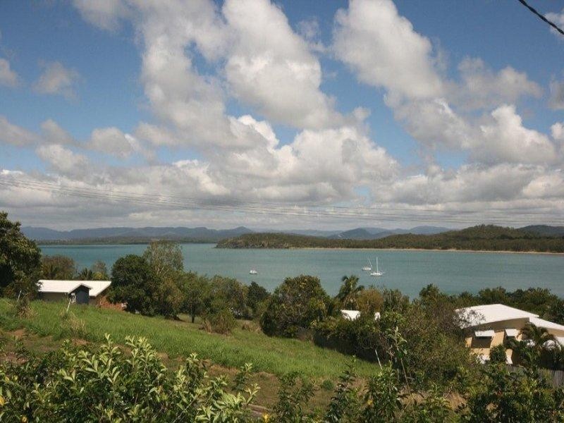 10 Captain Blackwood Drive, Sarina Beach QLD 4737