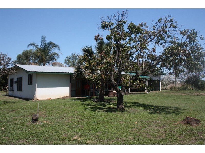 12 Capricorn Highway, Emerald QLD 4720