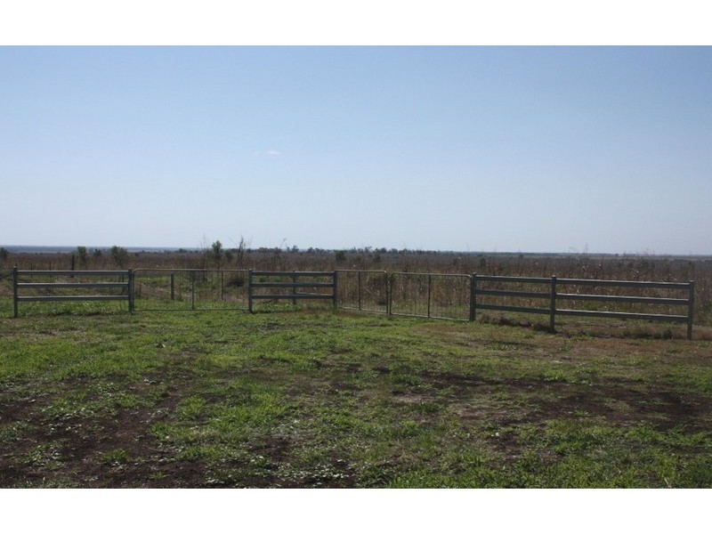 12 Capricorn Highway, Emerald QLD 4720