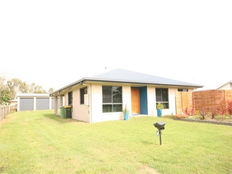 35 Deguara, Armstrong Beach QLD 4737