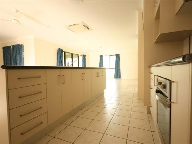 35 Deguara, Armstrong Beach QLD 4737