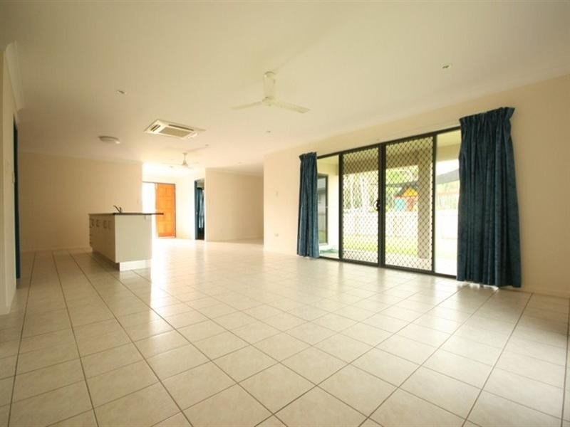 35 Deguara, Armstrong Beach QLD 4737
