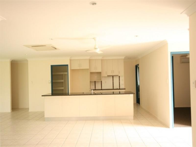 35 Deguara, Armstrong Beach QLD 4737