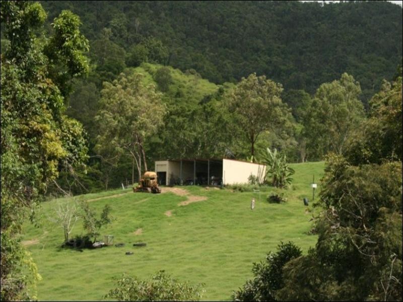 467 Middle Creek Road, Sarina QLD 4737