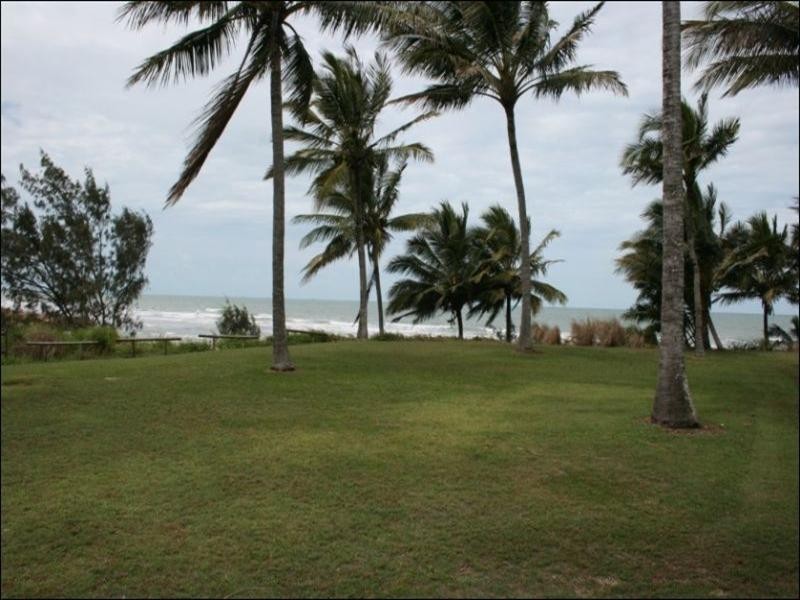 52 Owen Jenkins Drive, Sarina Beach QLD 4737