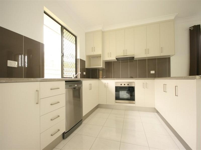 80 West, Sarina QLD 4737