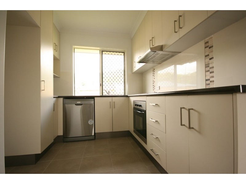 70 West, Sarina QLD 4737