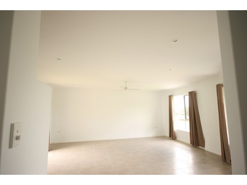 70 West, Sarina QLD 4737