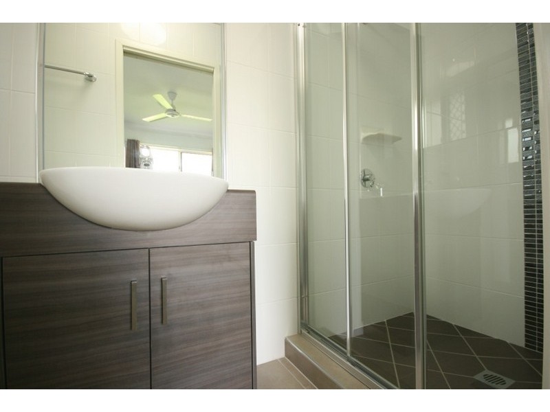 70 West, Sarina QLD 4737