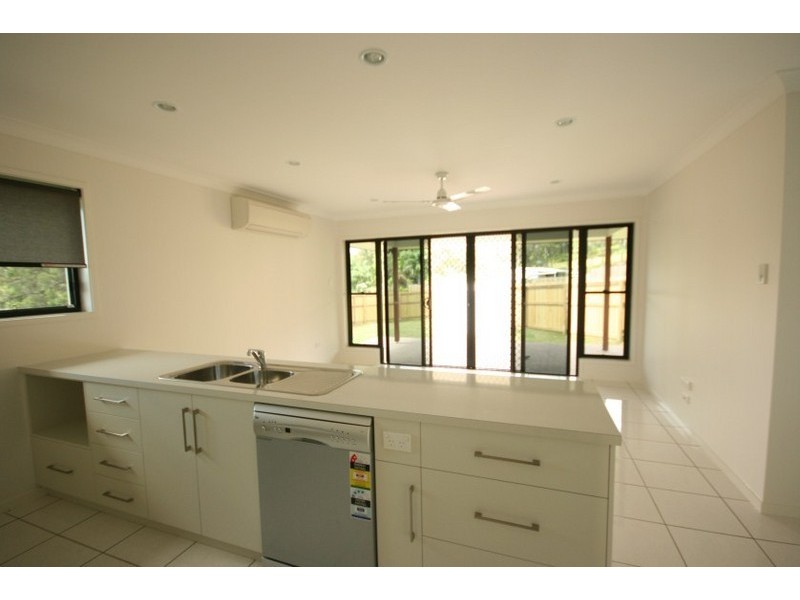 73 West, Sarina QLD 4737