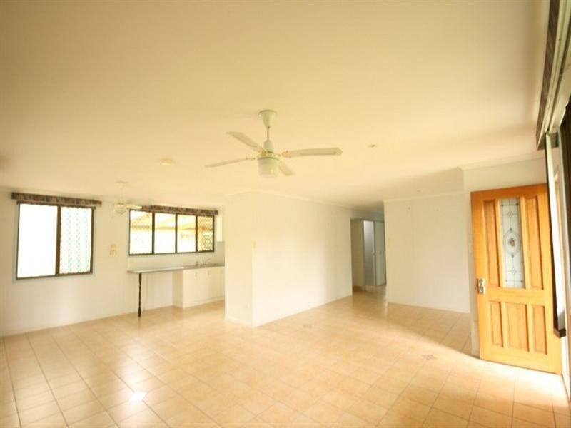 17 Windsor, Sarina QLD 4737