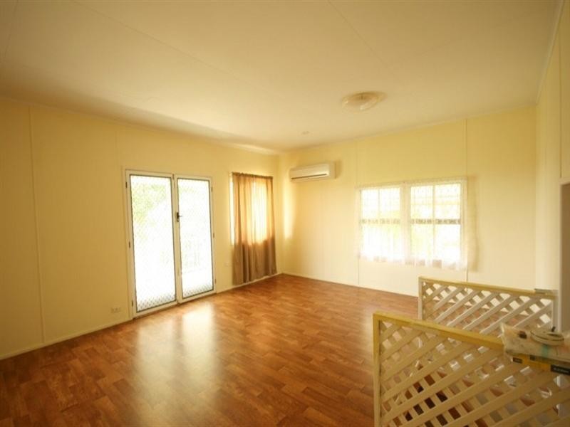 13 Critchon, Sarina Beach QLD 4737