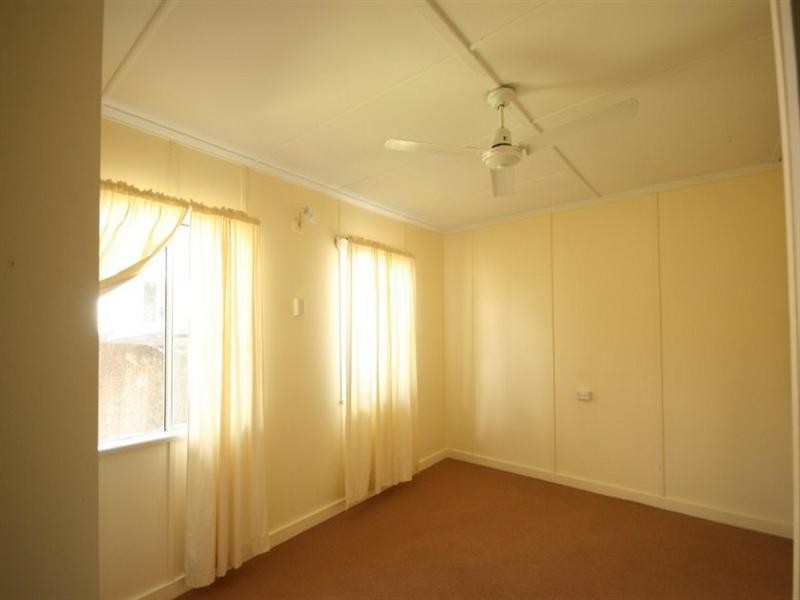 13 Critchon, Sarina Beach QLD 4737