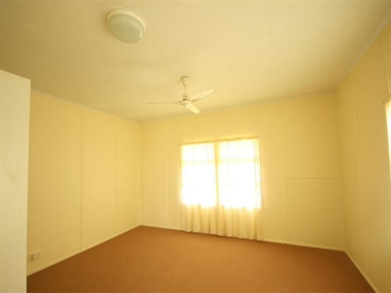 13 Critchon, Sarina Beach QLD 4737