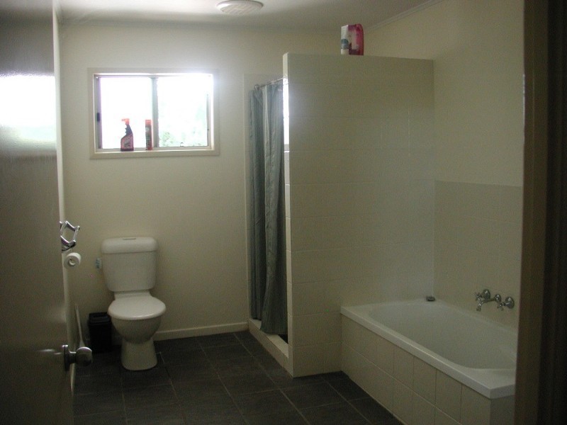 1 Lamberts Road, Sarina QLD 4737