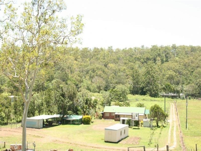 727 Range Road, Sarina QLD 4737