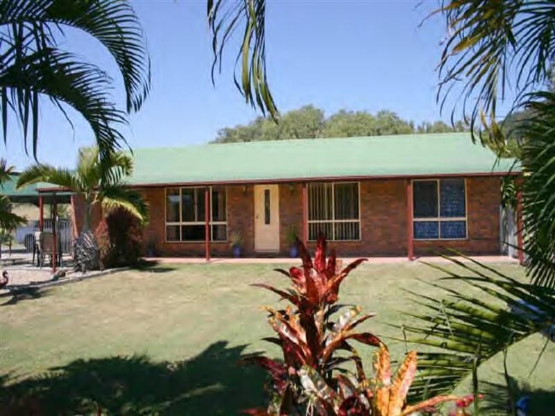 727 Range Road, Sarina QLD 4737