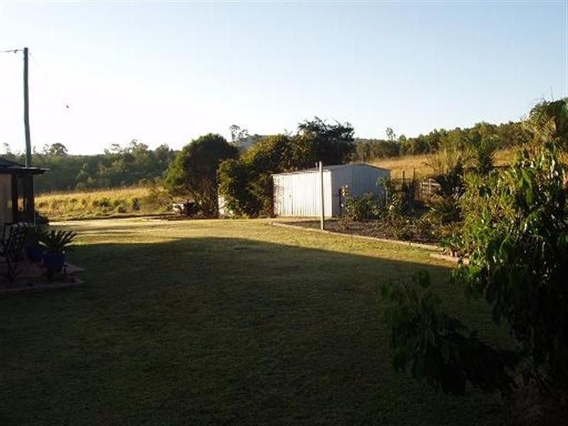 727 Range Road, Sarina QLD 4737