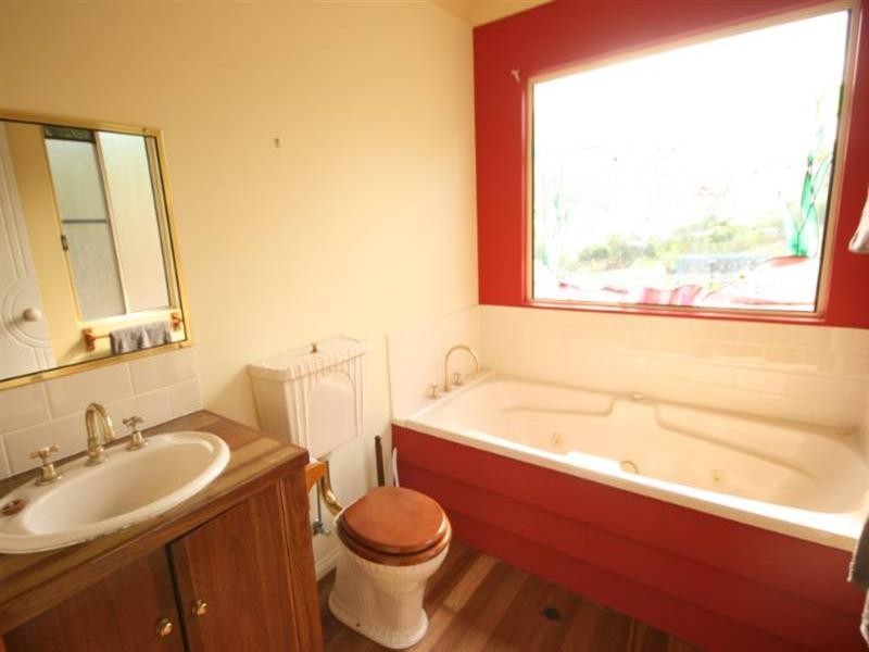 2 Webster Road, Sarina QLD 4737