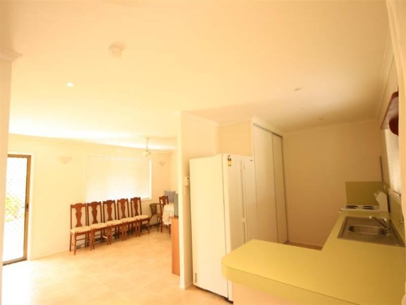 9 Ware, Sarina QLD 4737
