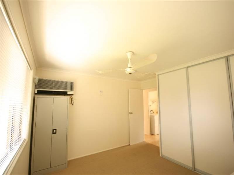 9 Ware, Sarina QLD 4737