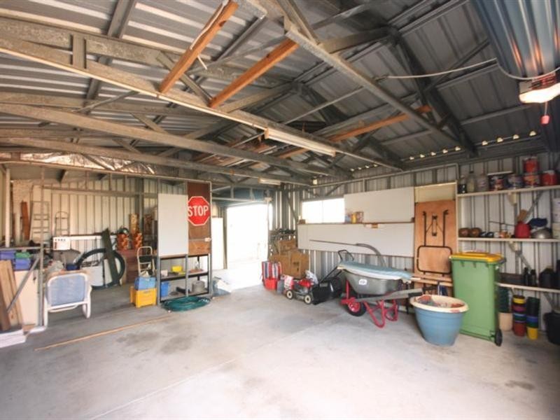 9 Ware, Sarina QLD 4737