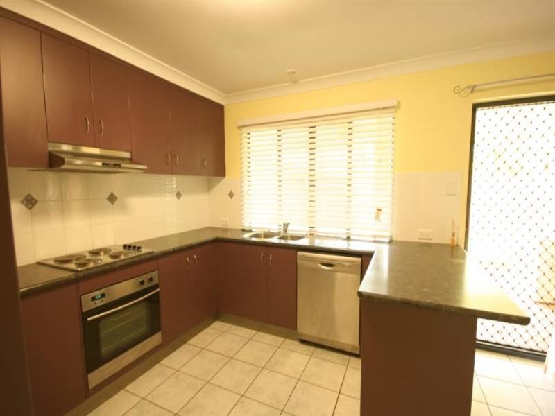 1 Brownsey, Sarina QLD 4737