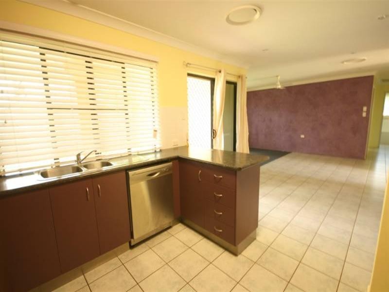 1 Brownsey, Sarina QLD 4737