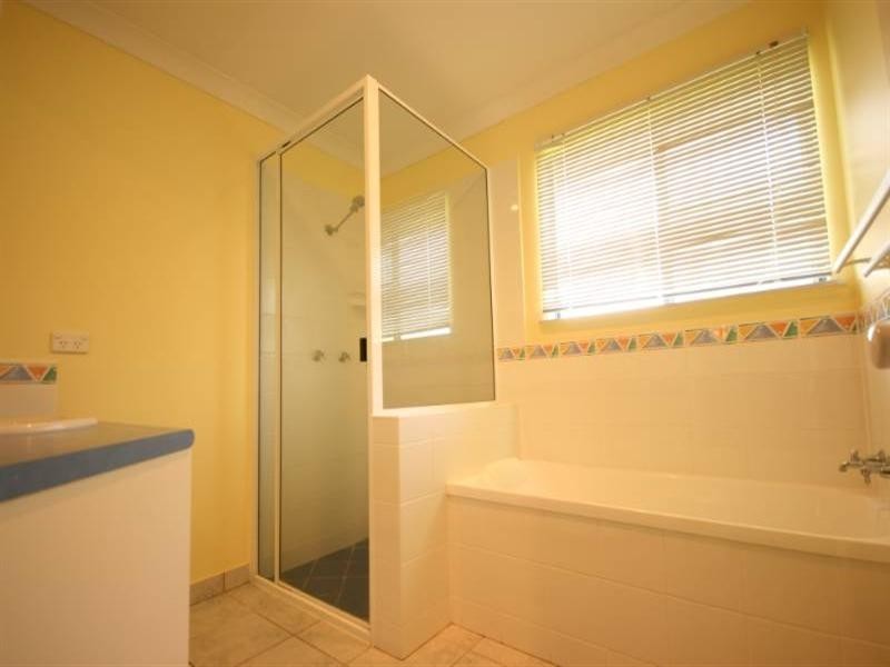 1 Brownsey, Sarina QLD 4737