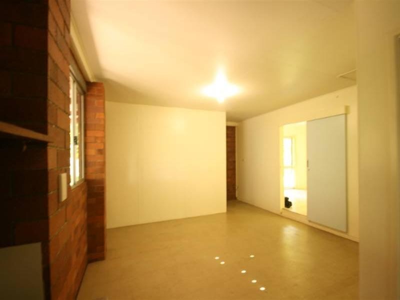 54 Crescent, Armstrong Beach QLD 4737