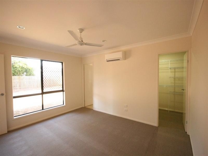 18 Pacific, Sarina QLD 4737