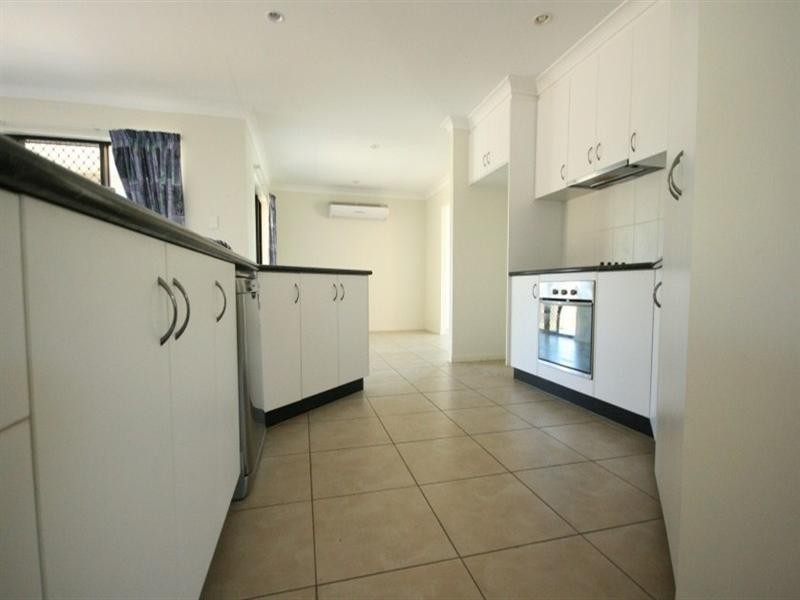 34 Jackson, Sarina QLD 4737